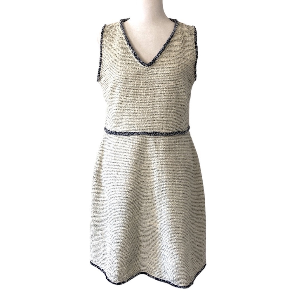 LOFT 6 Dress sleeveless v-neck white blue